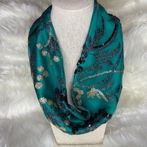 Glam necklace scarf